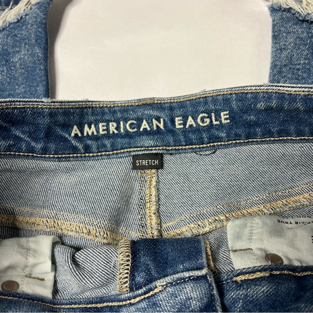 American Eagle Mom Jeans Front and Back Ripped Size 4 - Picture 11 of 11